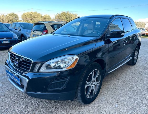 Volvo XC 60 D5 AWD Momentum AWD Perfetta Garanti