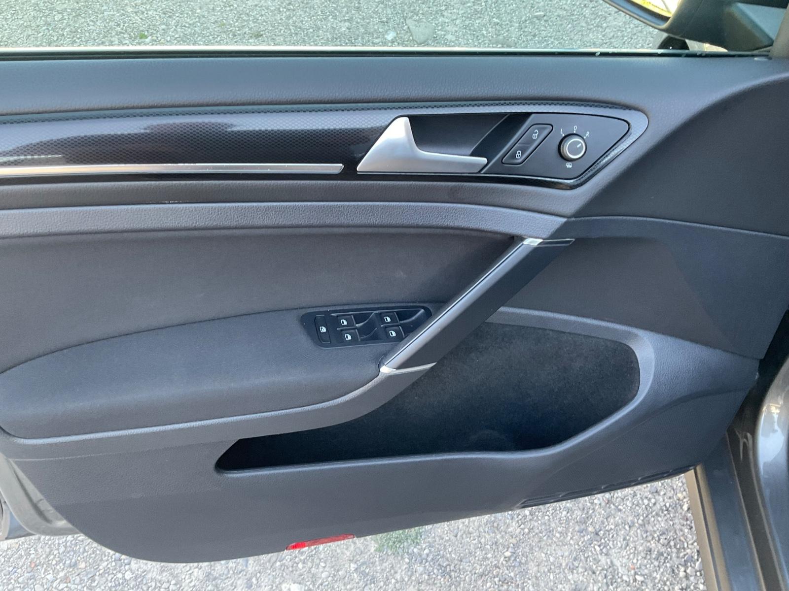 Volkswagen Golf 2014 — photo 15