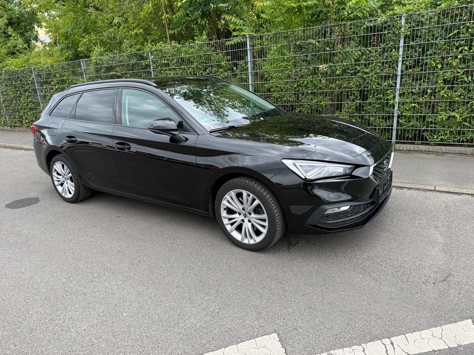 Seat Leon NAVI TEILLEDER KEYLESS LED