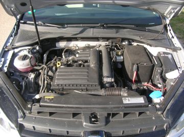 Volkswagen Golf - 9