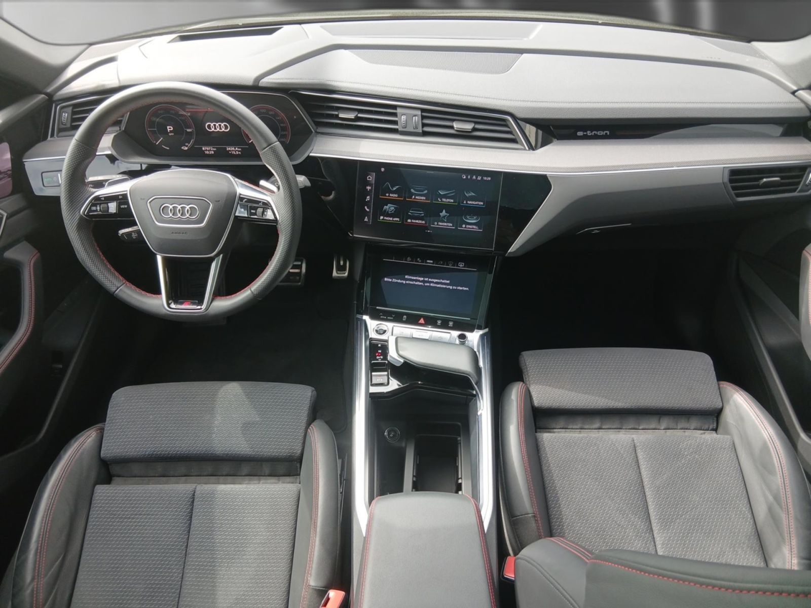 Audi Q8 e-tron - Bild 12
