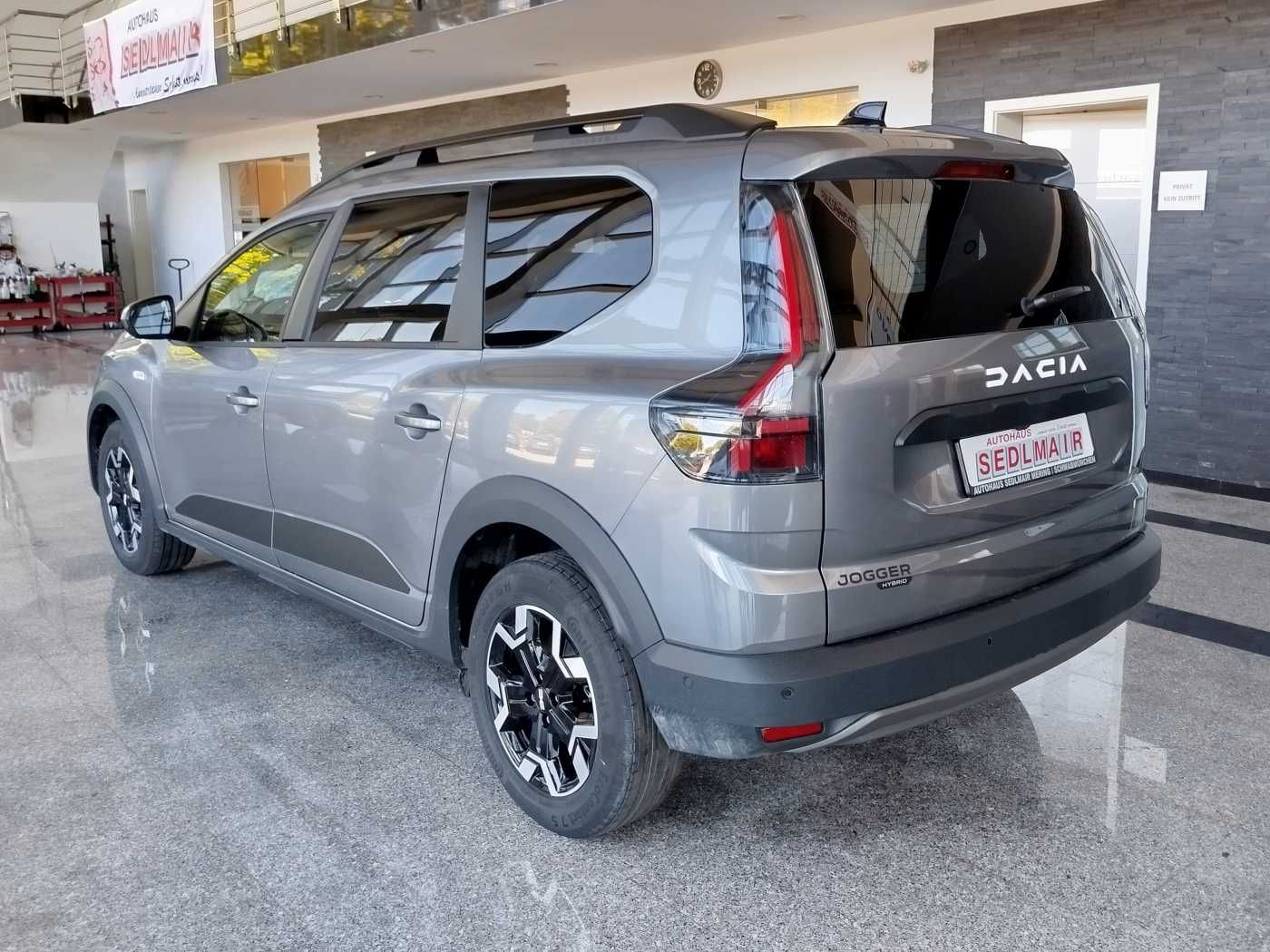 Dacia Jogger Journey 1.8 Hybrid 155 5-Sitzer VOLL! imagem 3