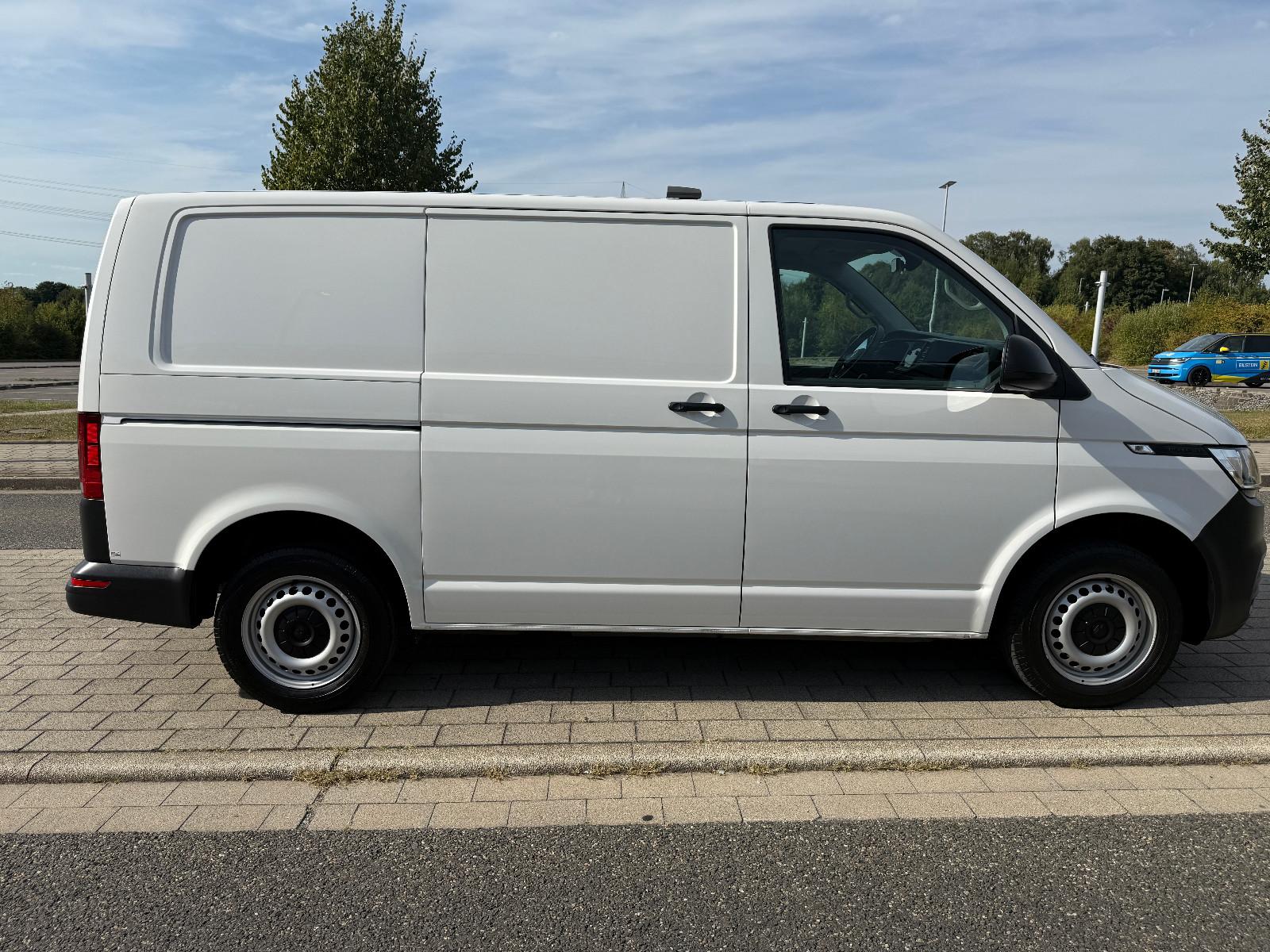 Volkswagen T6.1 Transporter Kasten FWD + Navi + Klima + 1.