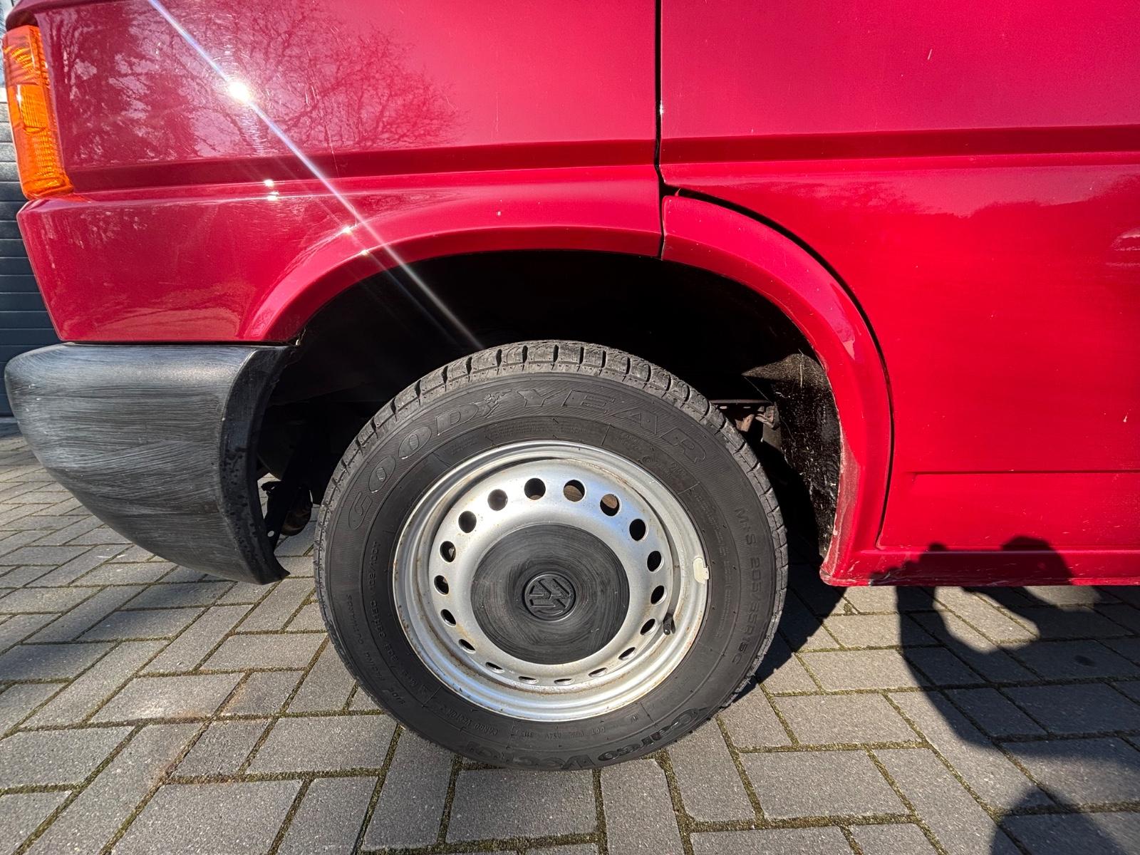 Volkswagen T4 2.5 TDI Kastenwagen langer Radstand 1.Hand