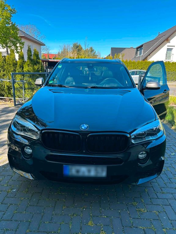 Image of BMW X5 M50