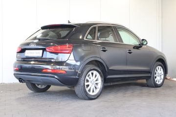 Audi Q3 2.0 TDI quattro NAVI+XEN+PDC+LEDER+17"+PANO
