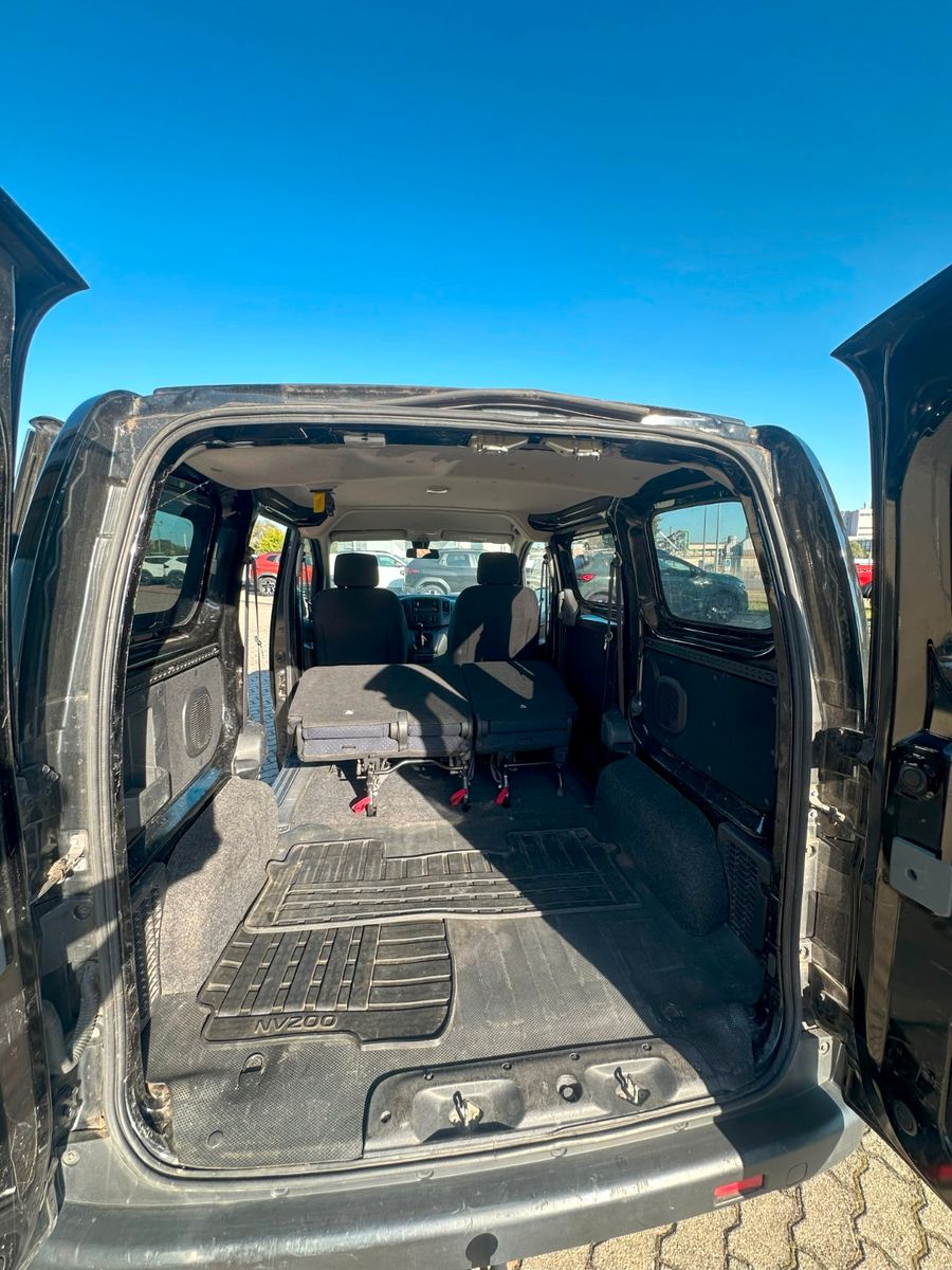 Fahrzeugabbildung Nissan NV200 /Evalia Kombi Premium