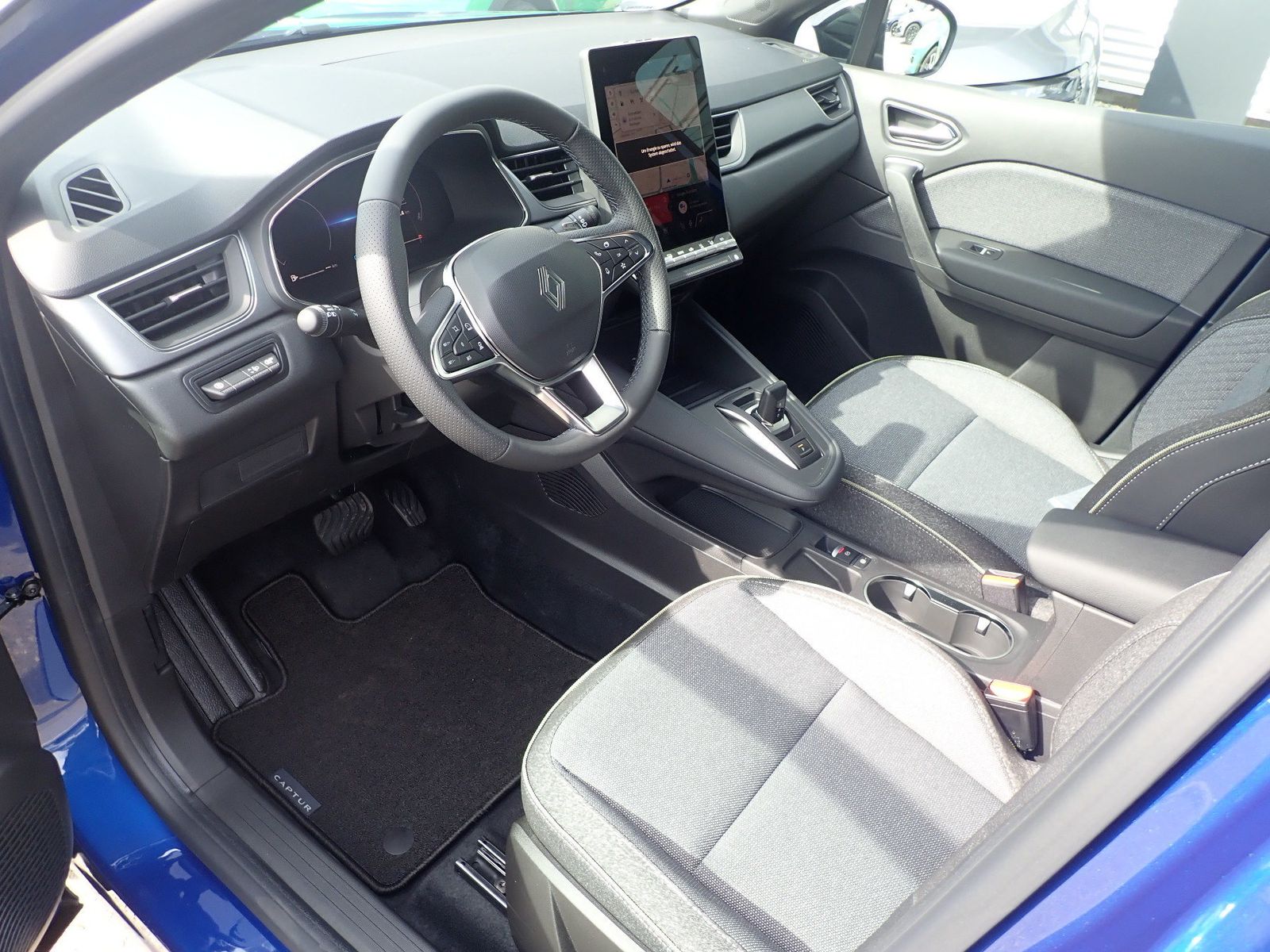 Fahrzeugabbildung Renault Captur Techno Mild Hybrid 140 EDC