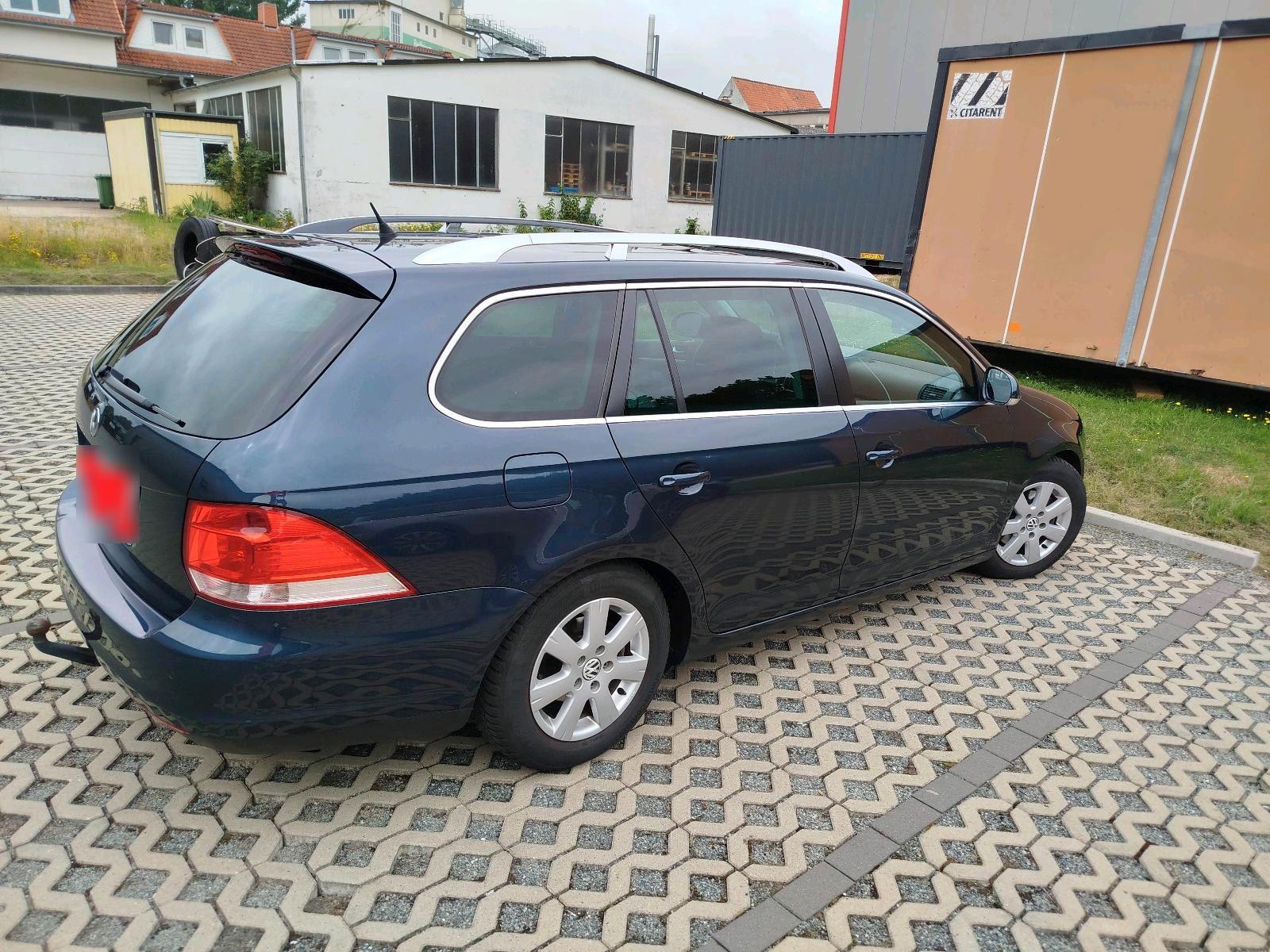 Volkswagen Golf 2009 — engine