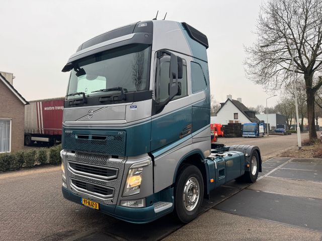 Volvo FH 540 EURO 6 XL GLOBETROTTER / COMPRESSOR PTO