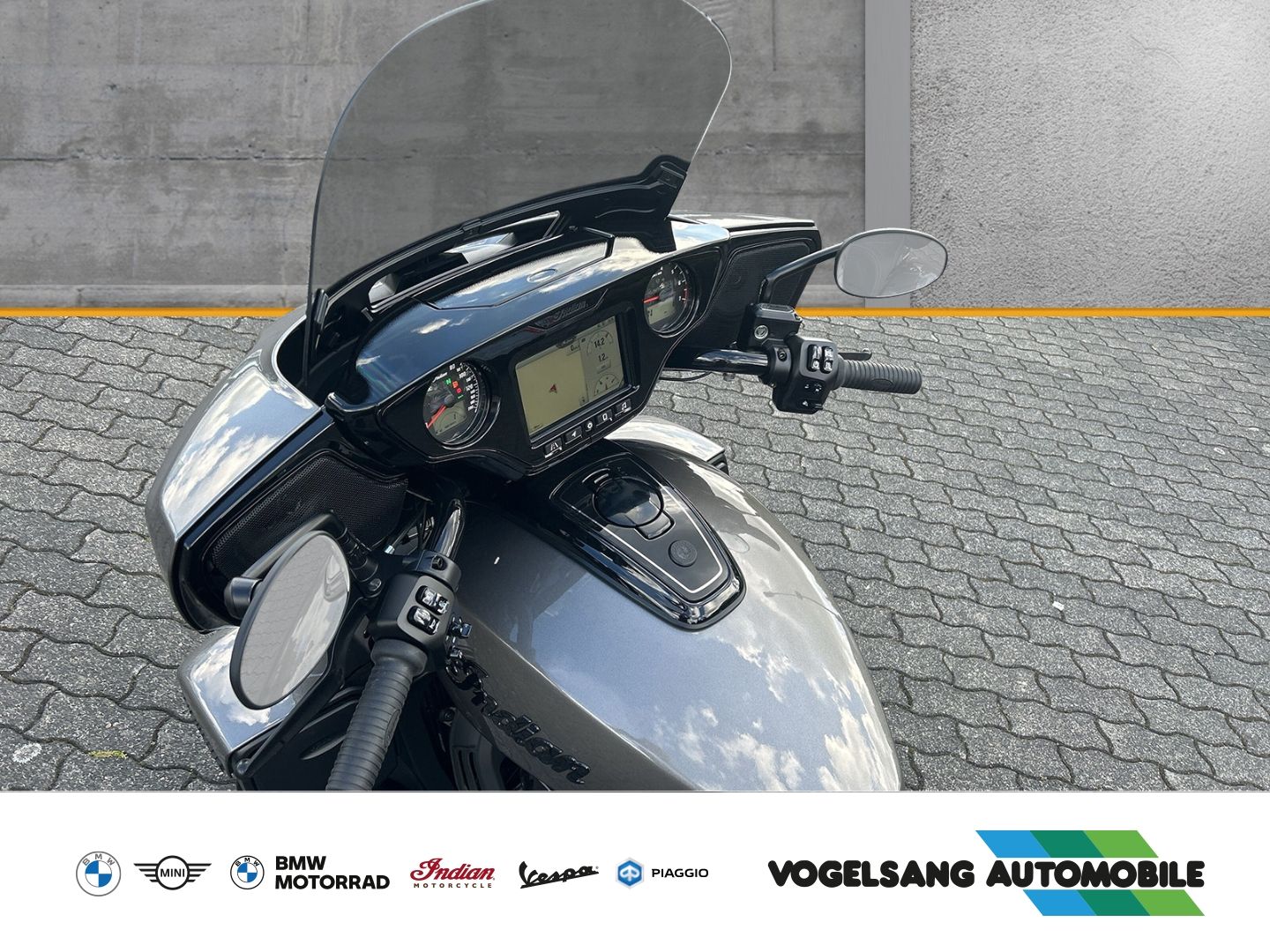 Fahrzeugabbildung Indian Roadmaster Powerplus Dark Horse Koffer, TopCase,