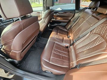 BMW 630 Gran Turismo - 8