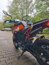 KTM Duke 125 Kundendienst neu & Tieferlegung  - Offers