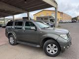 Nissan Pathfinder fuoristrada 4x4 7 posti - Nissan Pathfinder aus 2006