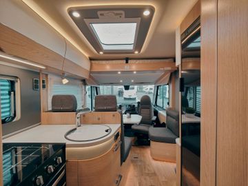 Fahrzeugabbildung HYMER / ERIBA / HYMERCAR B-KLASSE MODERN COMFORT BMC-I 680 PREMIUM