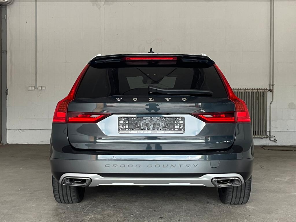 Volvo V90 Cross Country