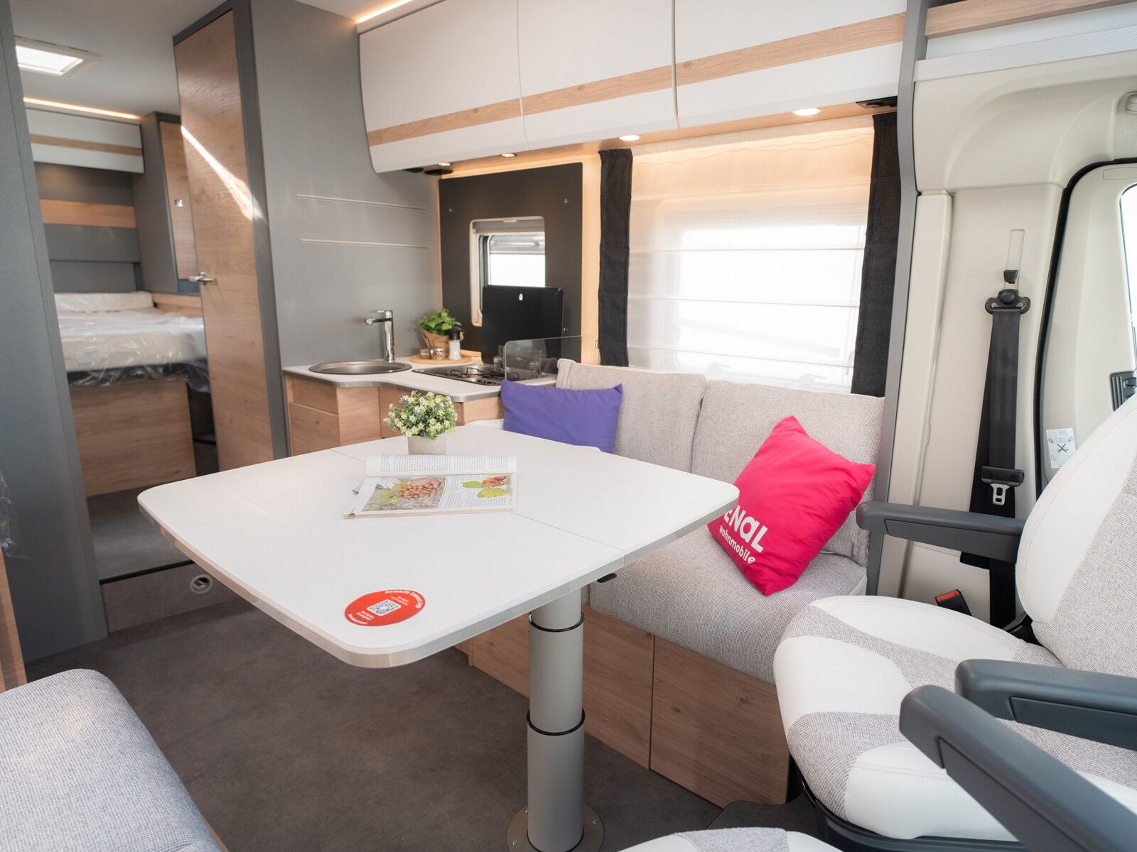 Fahrzeugabbildung Dethleffs Just Camp Active T 7052 DBL *AKTION*Hubbett*Navi