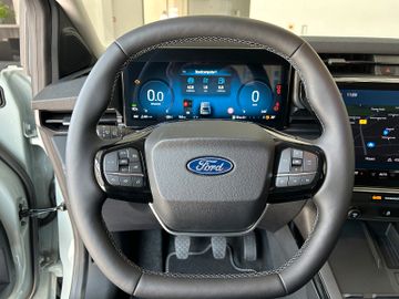 Ford Puma Titanium NEUES MODELL