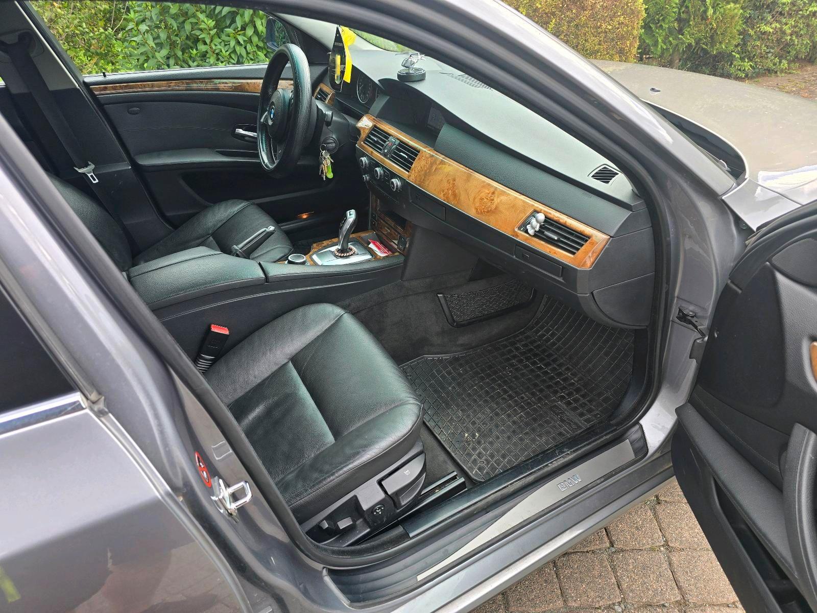 BMW 525 2008 — photo 12