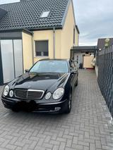 Mercedes-Benz Mercedes E Klasse 220 - gebrauchte Mercedes-Benz E 220 aus dem Jahr 2002
