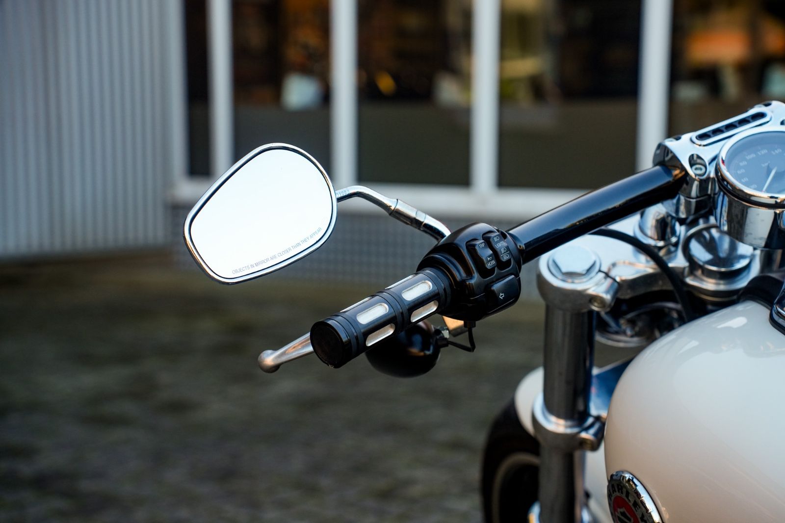 Fahrzeugabbildung Harley-Davidson FXSB Breakout 103 cui - Remus - Screamin' Eagle