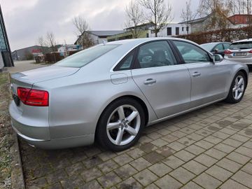 Audi A8 - 10