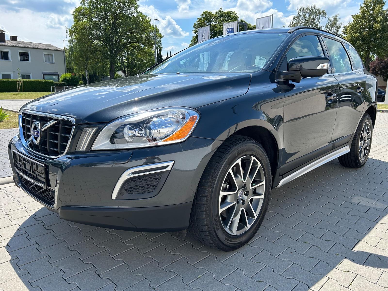 Volvo XC60 Edition PRO 2WD Aut-Leder AHK 79 TKM