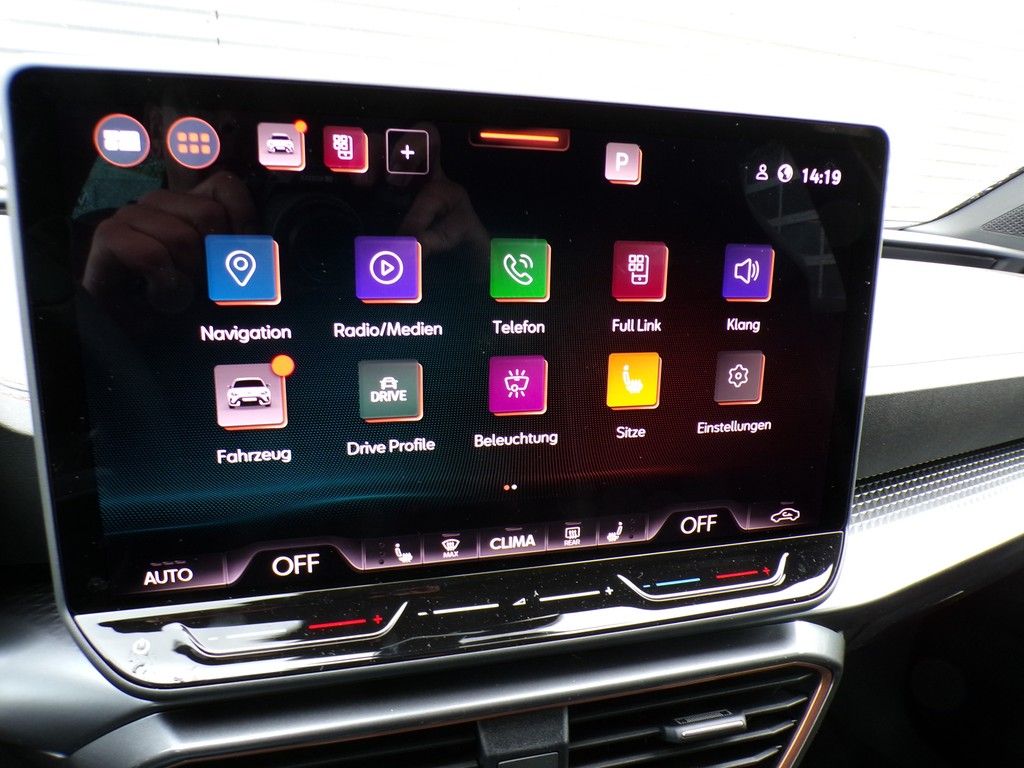 Fahrzeugabbildung CUPRA Leon Sportstourer 1.5 eTSI DSG