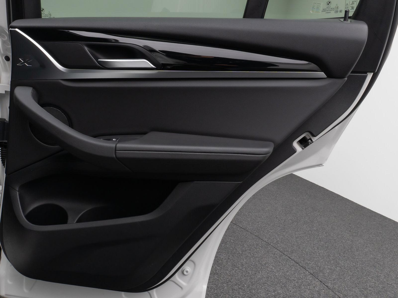 Fahrzeugabbildung BMW X3 xD20i Panorama Kamera DAB Leder Sport 18Zoll