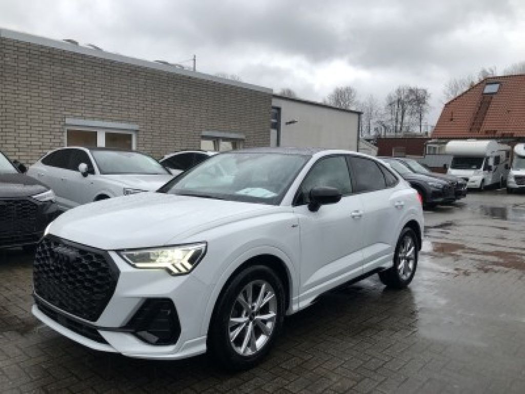 Image of Audi Q3