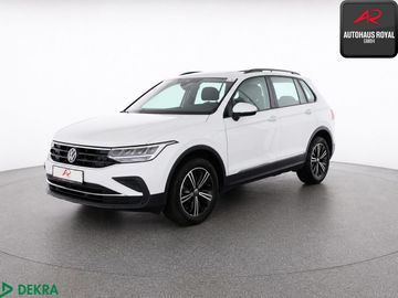 Volkswagen Tiguan - 1
