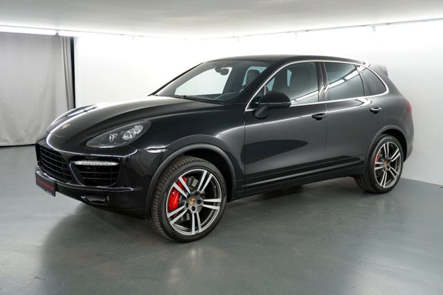 Porsche Cayenne Turbo Pano Bose 12-Wege-Sitze Luftfahrw.