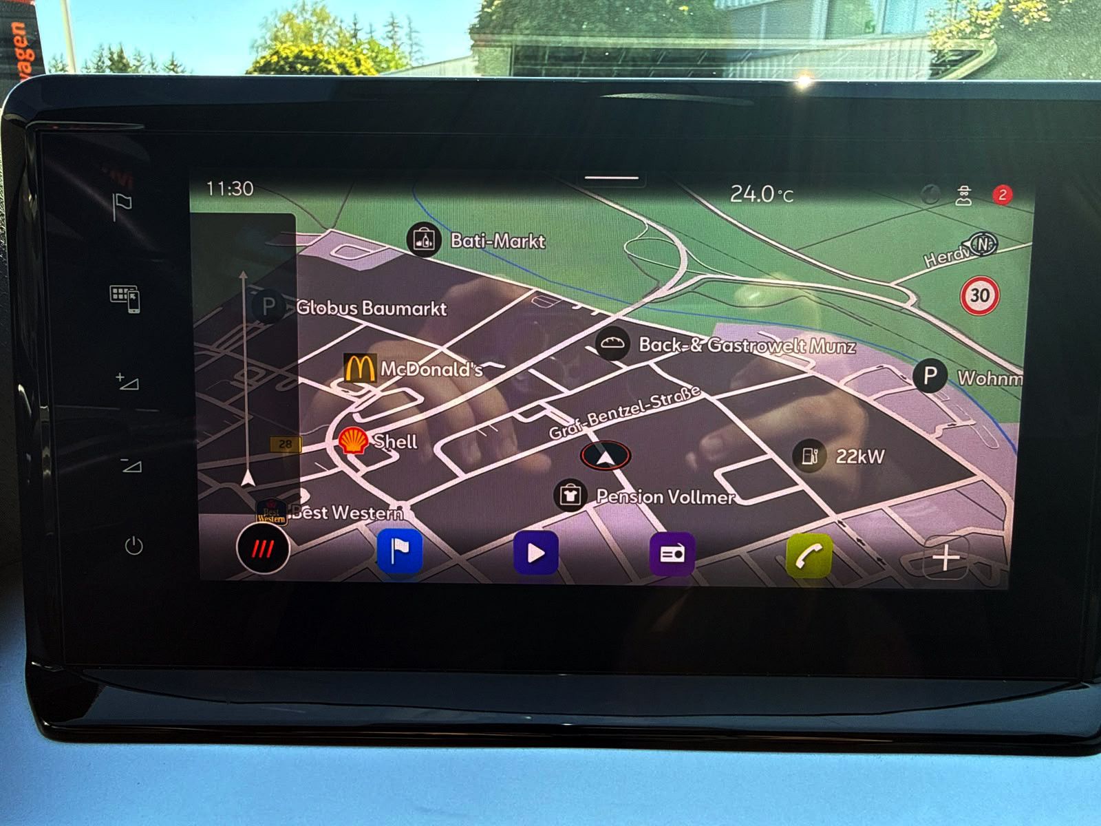 Fahrzeugabbildung SEAT Arona 1.0 TSI DSG FR LED NAV KAM PDC ACC AHK