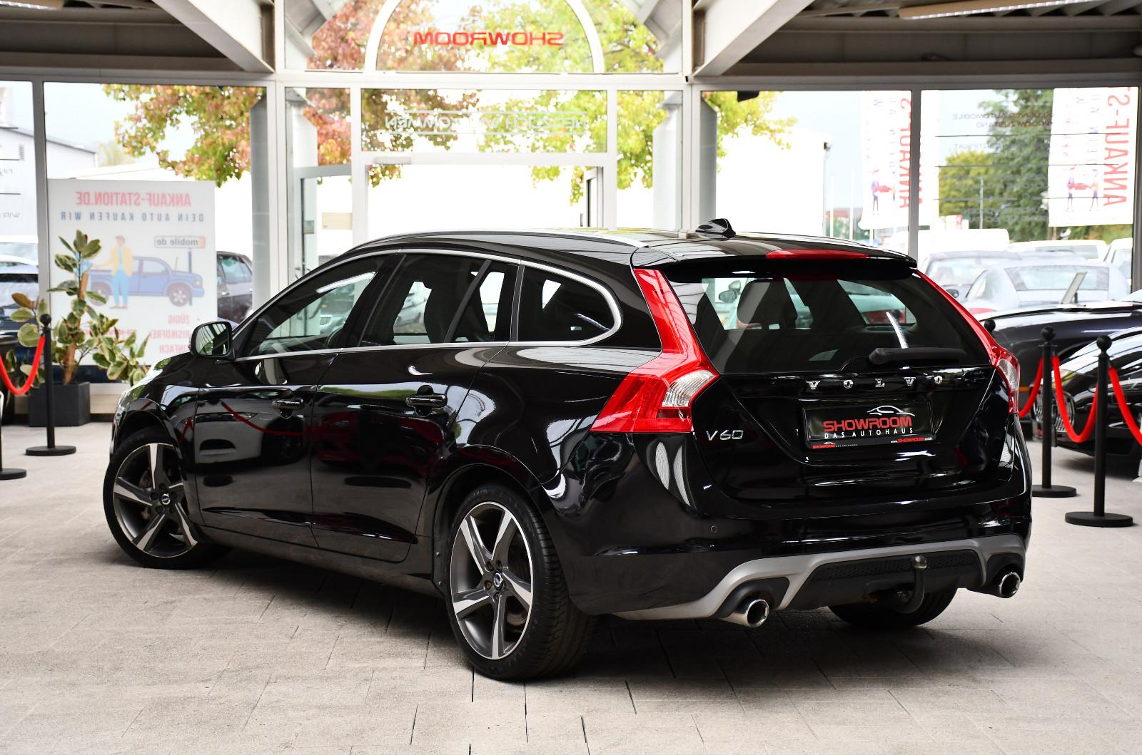 Volvo V60 D4 R-Design Aut. Kamera Leder Navi Ahk 82tkm