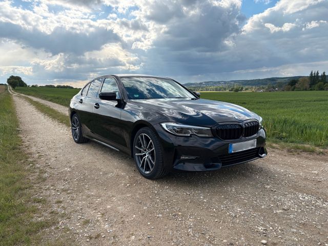 BMW 330e Sport Line | HUD | Laserlicht | CarPlay