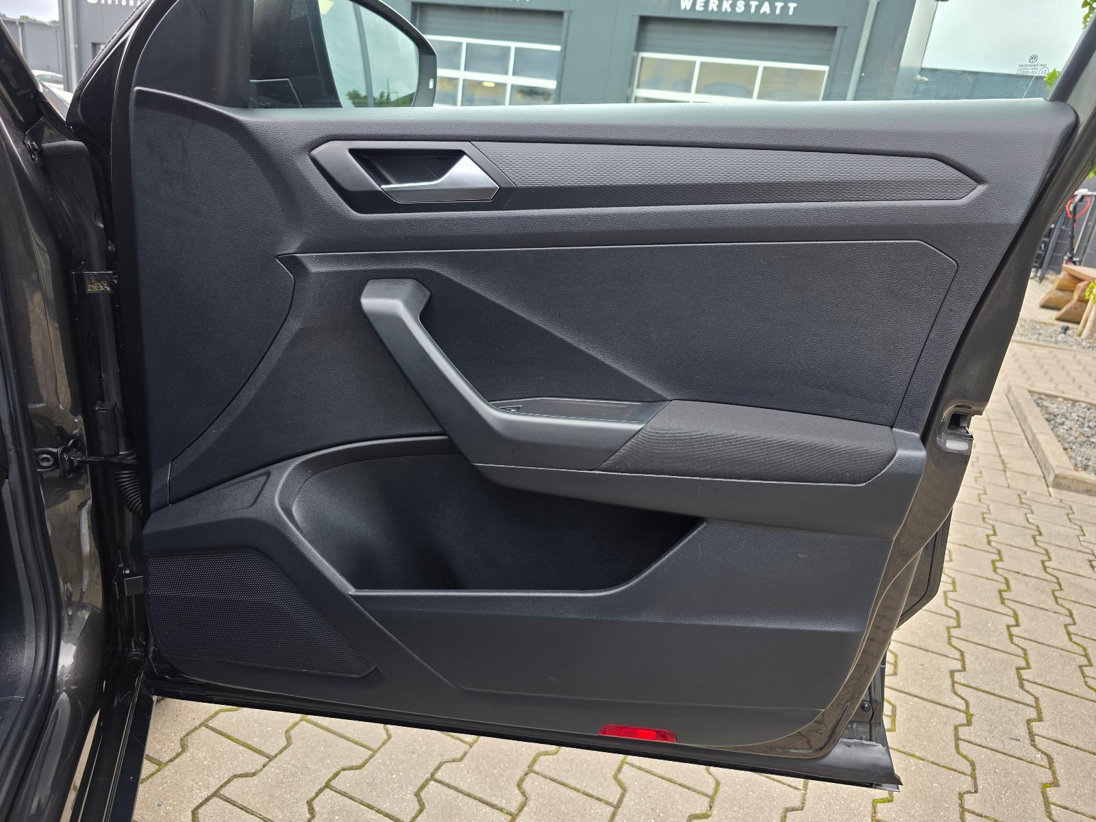 Volkswagen T-Roc *Led*Shz*Pdc*BLACK OAK BROWN*