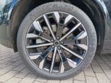 Volvo XC90 T8 AWD Plug-in Hybrid Plus Dark - Volvo XC90: T8