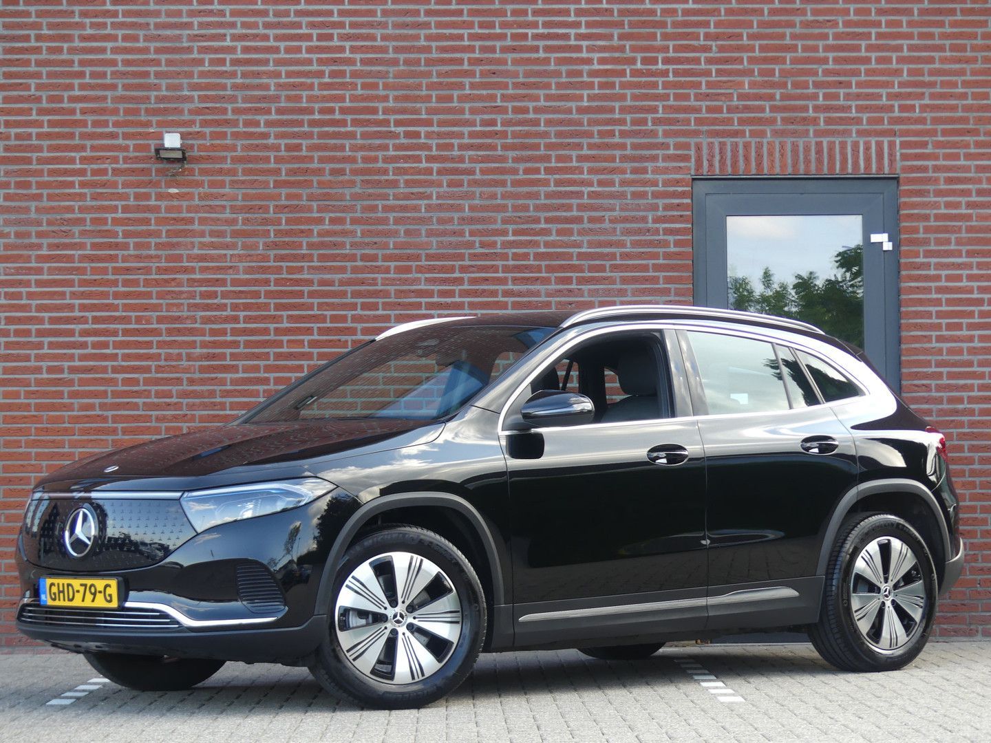 Mercedes-Benz EQA 250+ 71 kWh LED/Camera/Navigatie/Standkachel