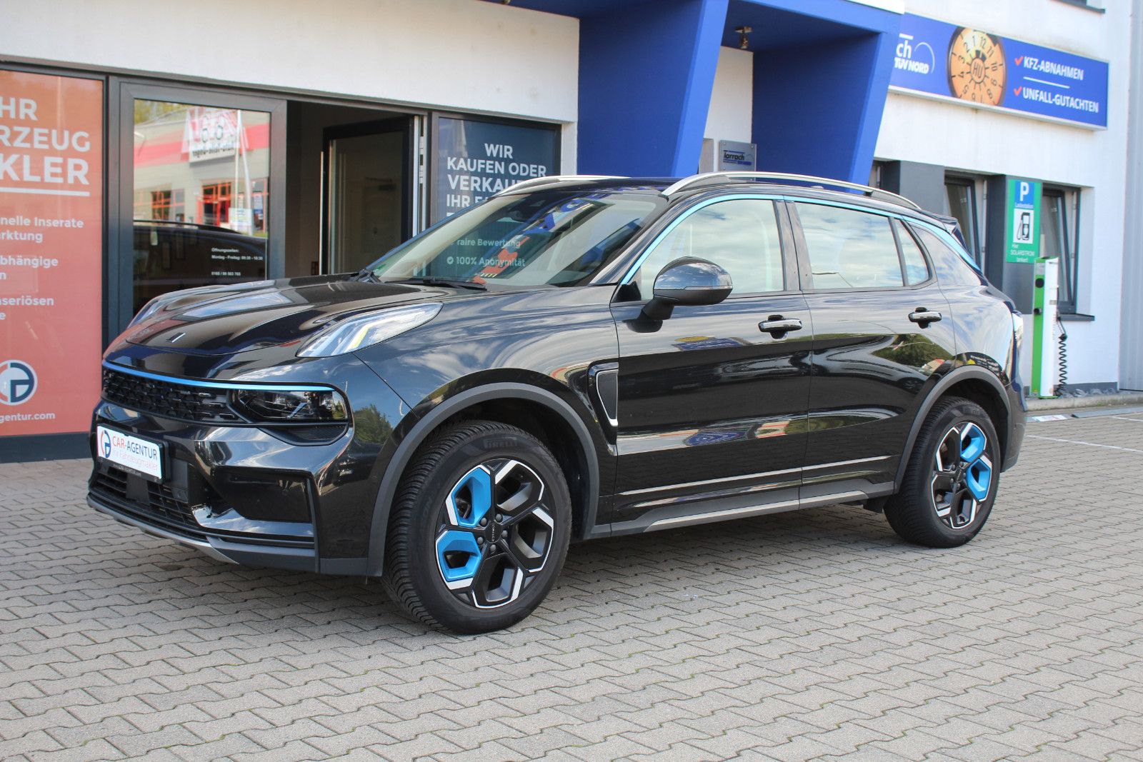 Lynk & Co 01