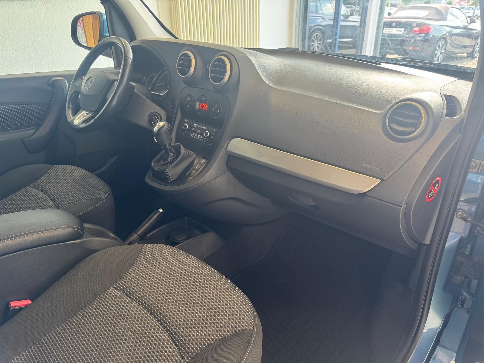 Fahrzeugabbildung Mercedes-Benz Citan Kombi 111 CDI lang /KLIMA KAMERA/PANORAMA