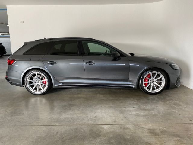 RS4 Avant 2.9 TFSI quattro PANO+HUD+RS-ABGAS