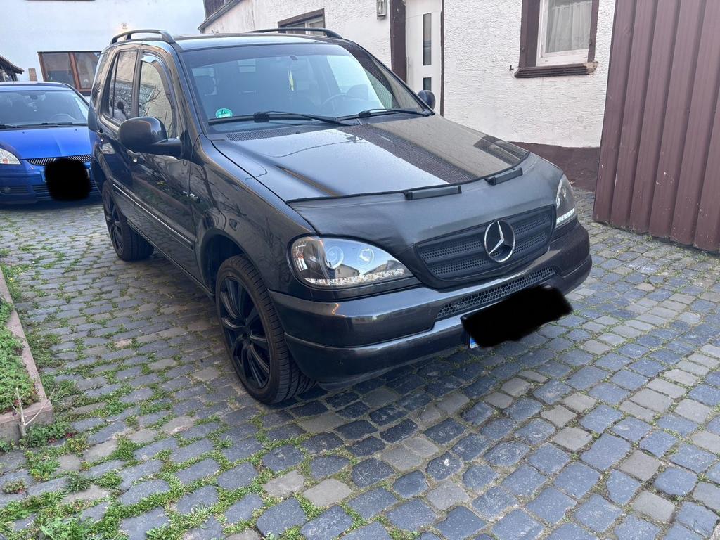 Mercedes-Benz ML 320