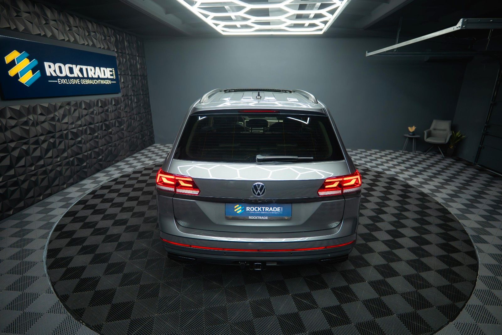 Fahrzeugabbildung Volkswagen ATLAS 3.6 4x4 SEL PREMIUM Black Line *7 Sitze*