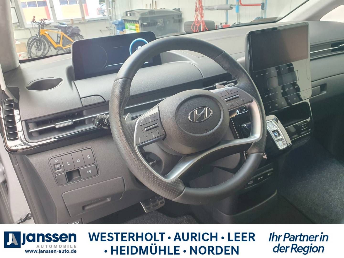 Fahrzeugabbildung Hyundai STARIA 7-Sitzer SIGNATURE