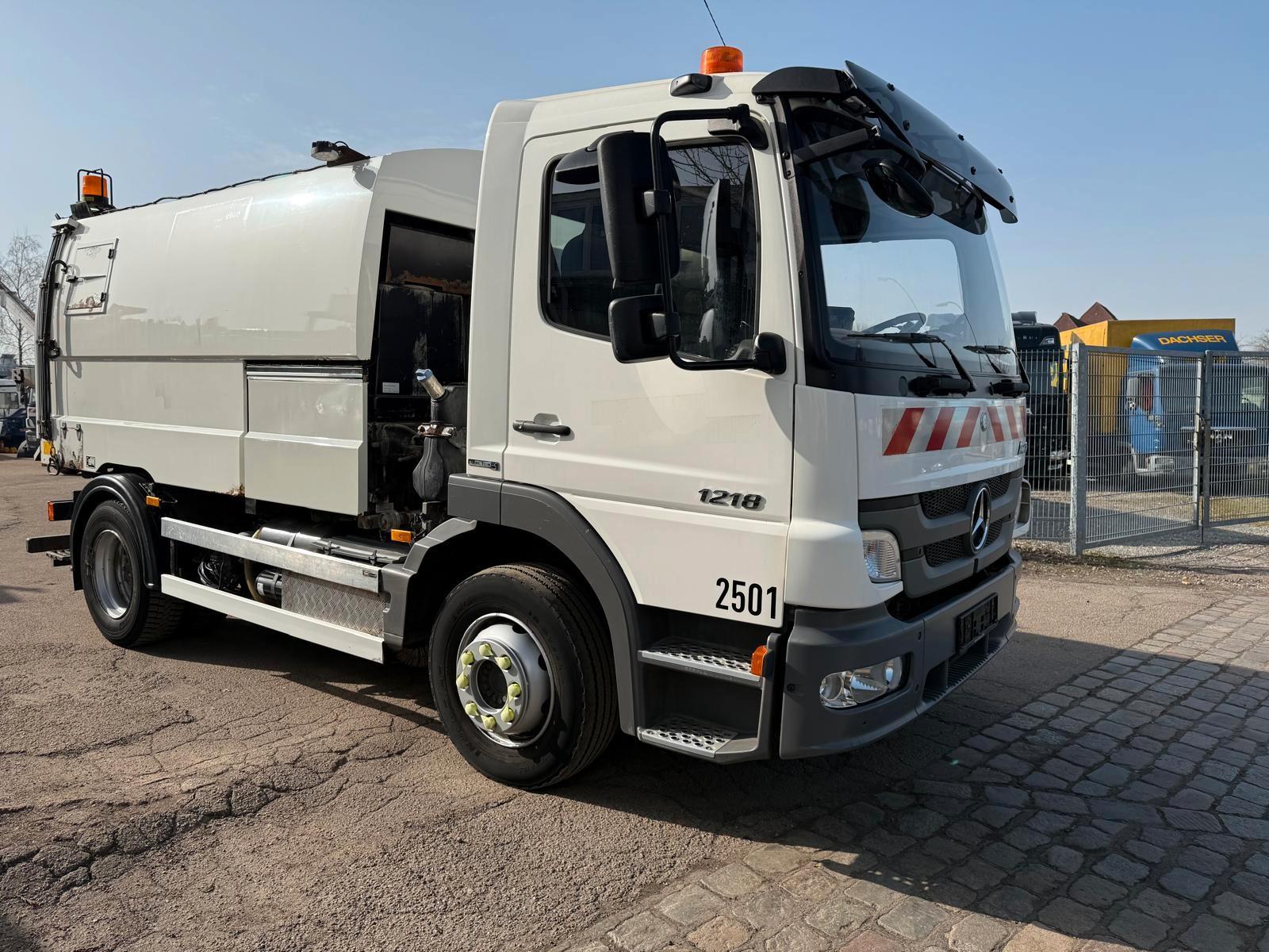 Mercedes-Benz Atego 1218 Kehrmaschine/24,29,33