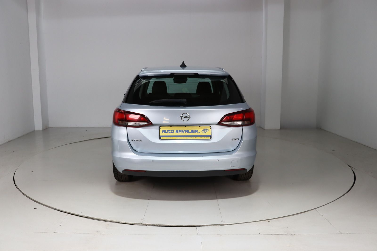 Fahrzeugabbildung Opel Astra K Sports Tourer * Navi * HU/AU neu *