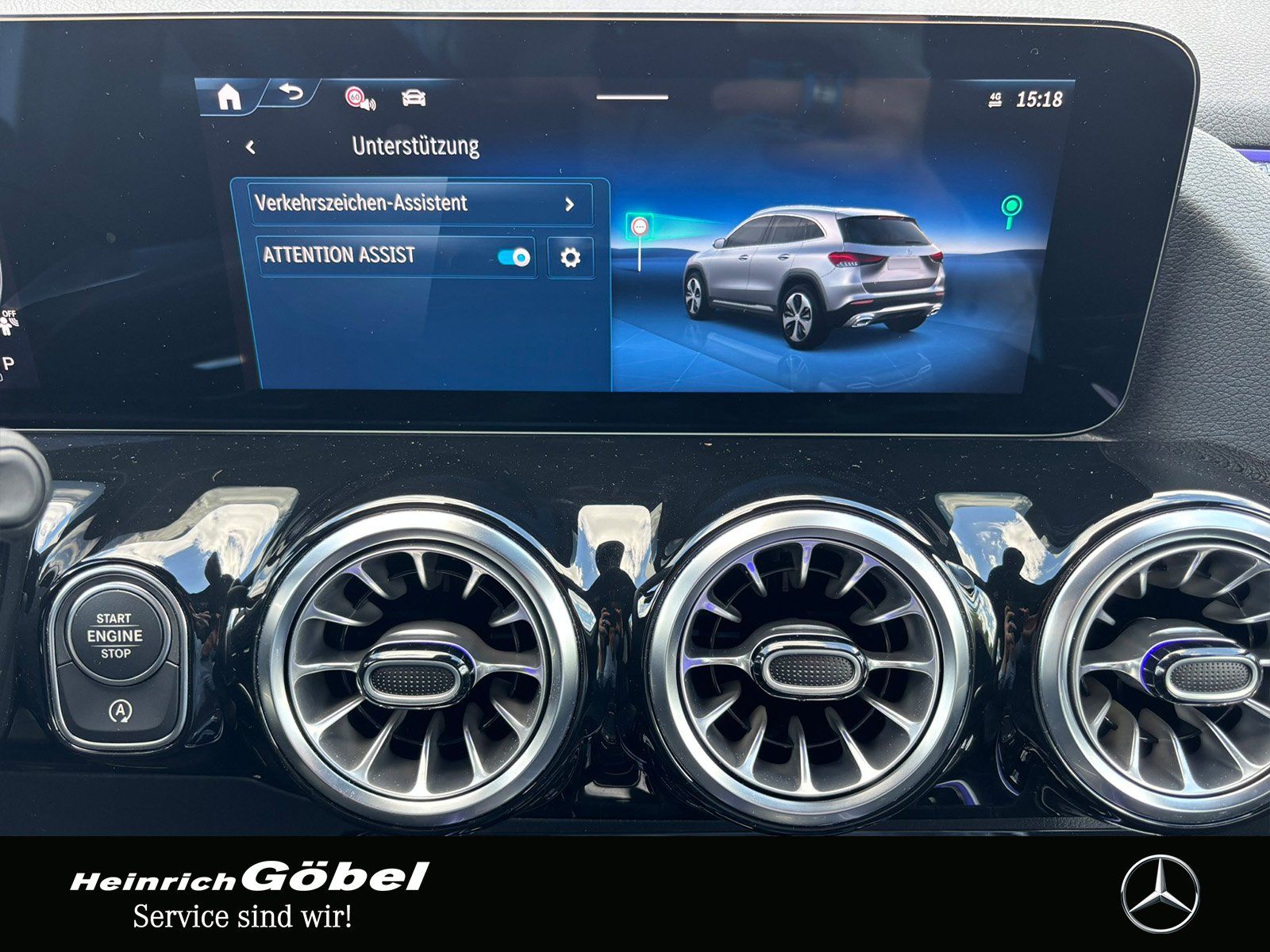 Fahrzeugabbildung Mercedes-Benz GLA 200 AMG*PANO*AHK*APPLE-CARP*360°KA*DISTRONIC