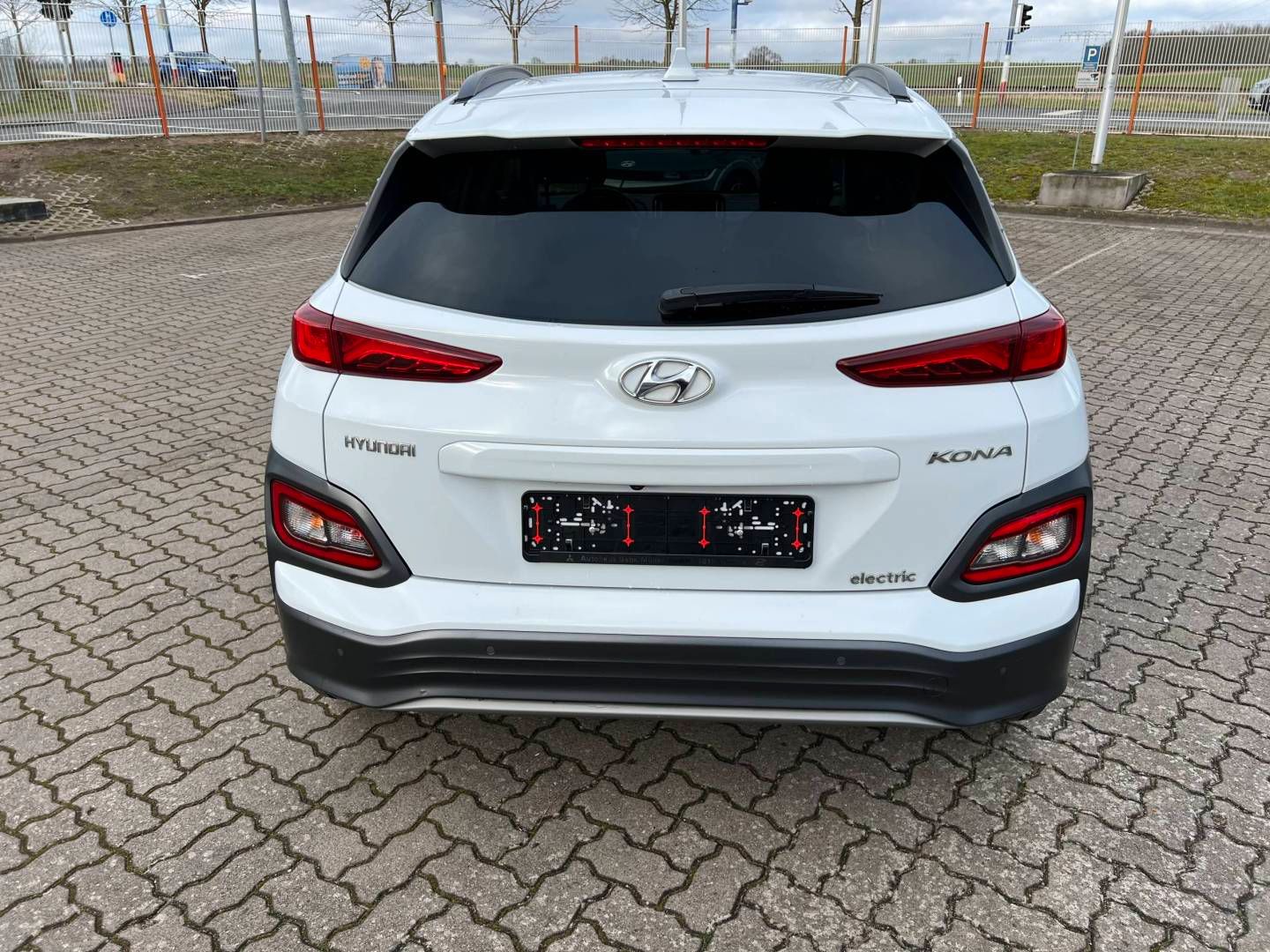 Fahrzeugabbildung Hyundai Kona (OS)(2017->) DE - SUV5