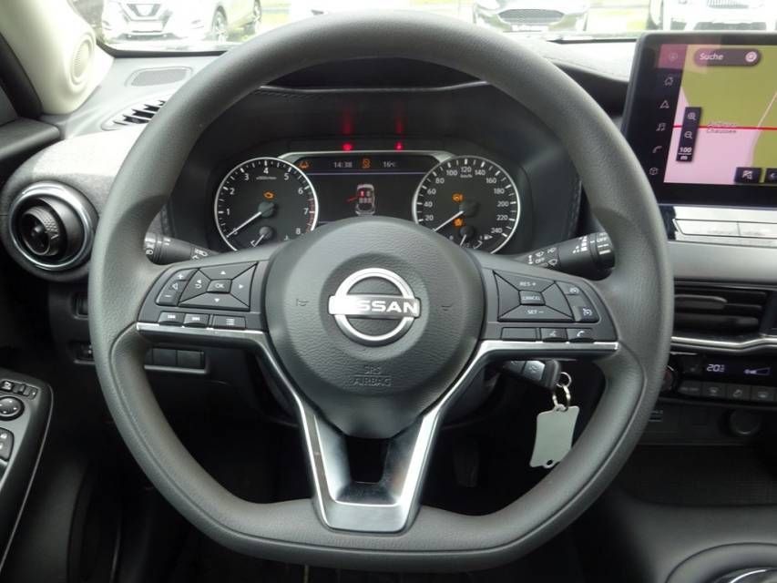Fahrzeugabbildung Nissan Juke 1.0 DIG-T Acenta Navi ALW