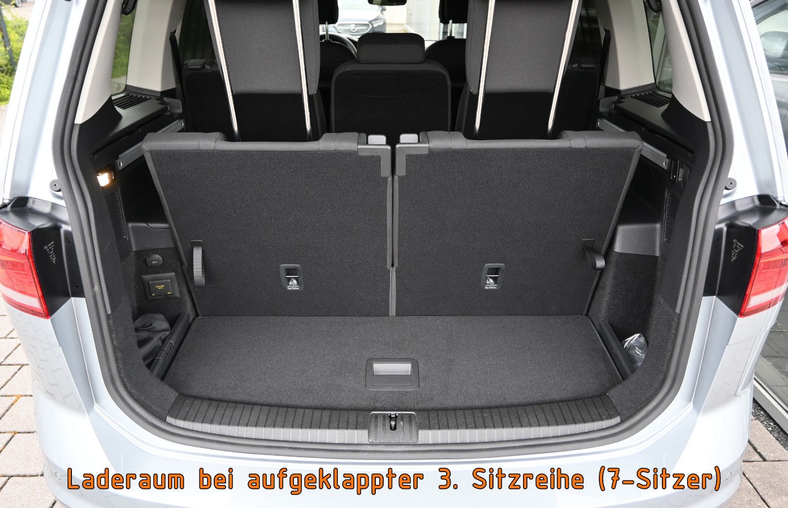 Fahrzeugabbildung Volkswagen Touran 1.5 TSI DSG °UVP 61.017€°ACC°AHK°STANDHEI